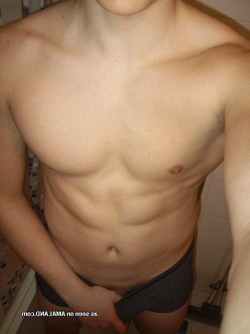 16P Party hunk strips off to expose his cock and ass