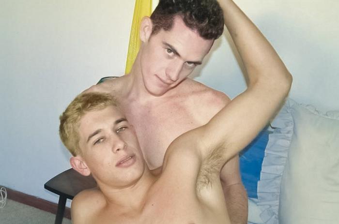 20P Blond guy fucking a pretty fellow who sucked him all along