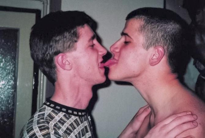 20P Amateur college roommates sucking and screwing one another