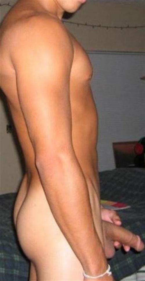 14P Naked pics of cute Hawaiian hunk