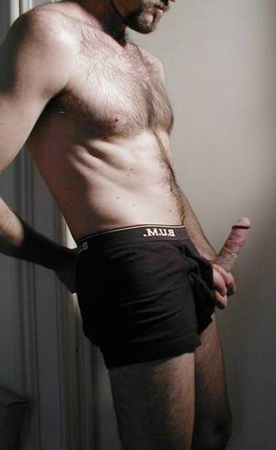 16P Pics of naked hunks flaunting their bodies