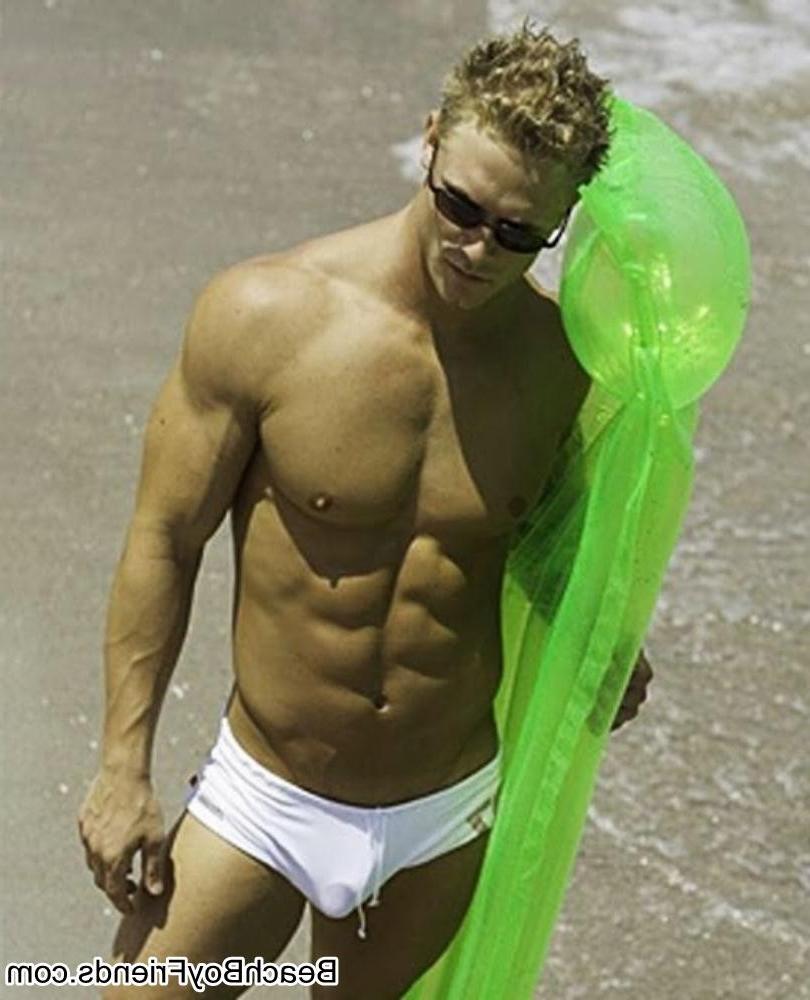 10P Hunk boys with big muscles posing topless at the beach