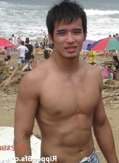 10P Topless guy is in the gym flexing up hard his muscles
