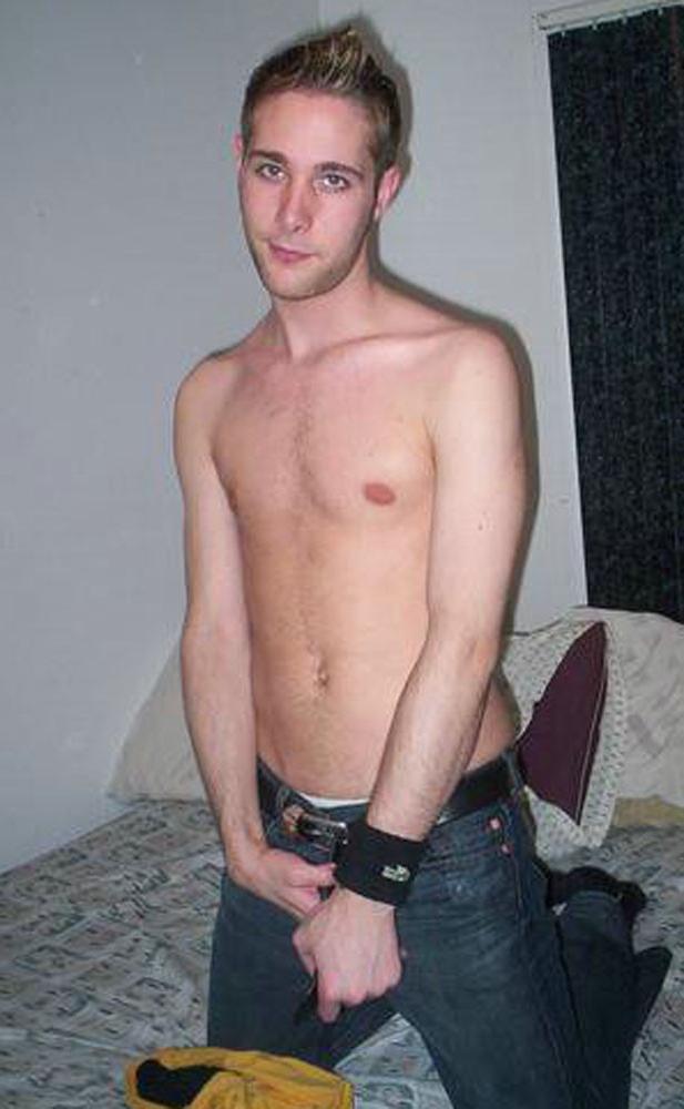 16P Various pics of skinny naked twinks