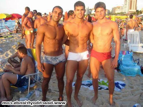 10P Topless hunk dudes pose their muscular body outdoor
