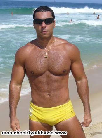 10P Topless hunk dudes pose their muscular body outdoor