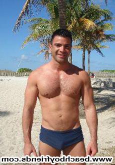 10P Topless hunk dudes pose their muscular body outdoor