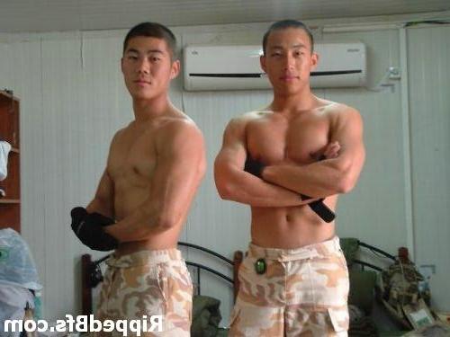 10P Hunk dude with nice upper body showing off his goodies