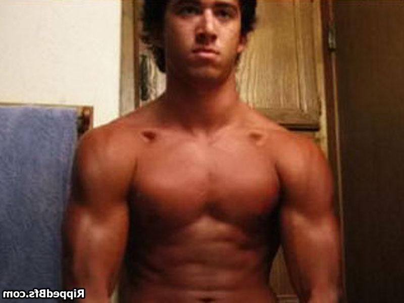 10P Good looking dude show up his six pack abs to the camera