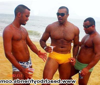 10P Good looking dudes are topless at the beach showing some abs