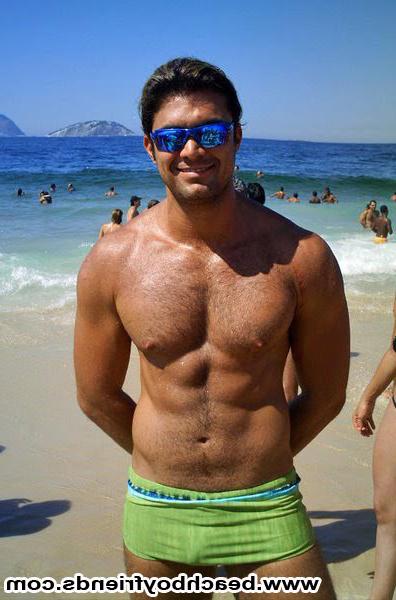 10P Good looking dudes are topless at the beach showing some abs