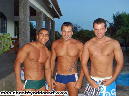 10P Great bodied amatuer guys having fun posing on the beach