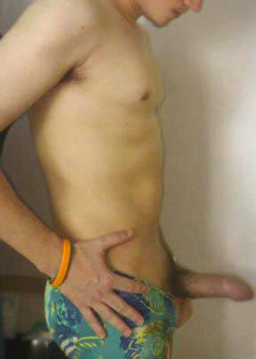 15P Hot teen twink nude pics