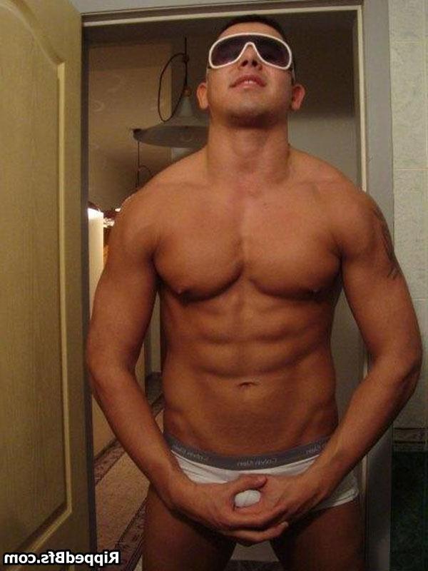 10P Sexy guys posing nude with their big cocks in full view
