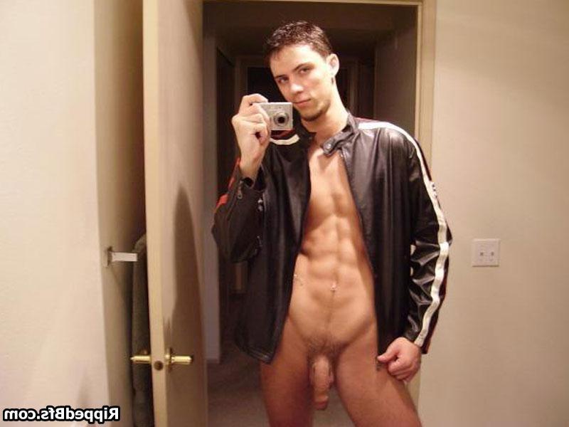10P Sexy guys posing nude with their big cocks in full view