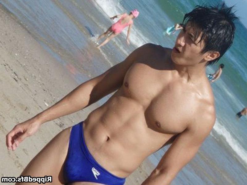 10P Sexy guys posing nude with their big cocks in full view