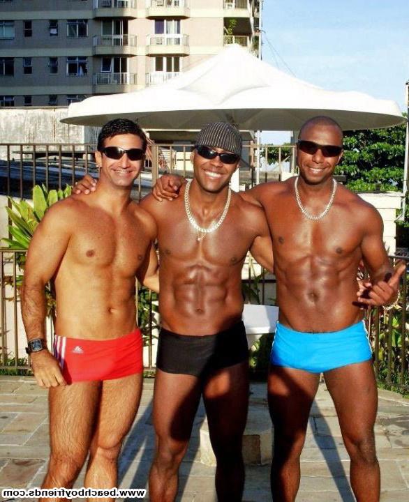 10P Hot looking guys in beach boyfriends photo session