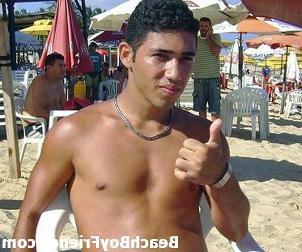 10P Camera loving beach boys showing off their great assets