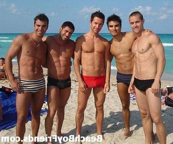 10P Young guys with hot bodies teasing well on the beach for fun