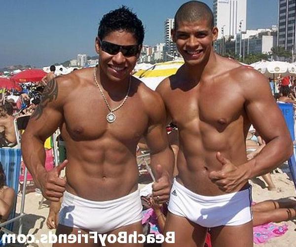 10P Young guys with hot bodies teasing well on the beach for fun