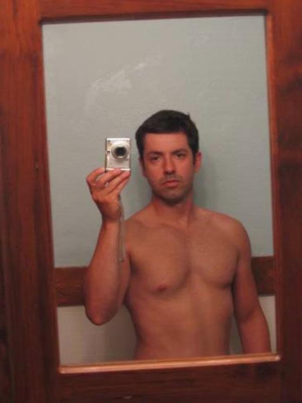 15P Amateur self-shooter shooter shows off naked body