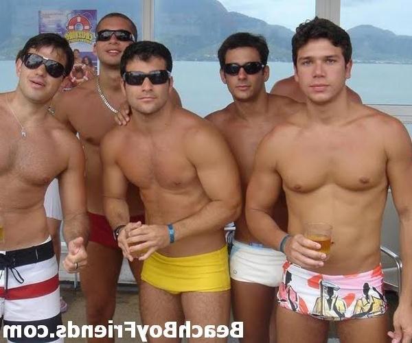 10P Hot pictures and videos of amateur guys by the Sea