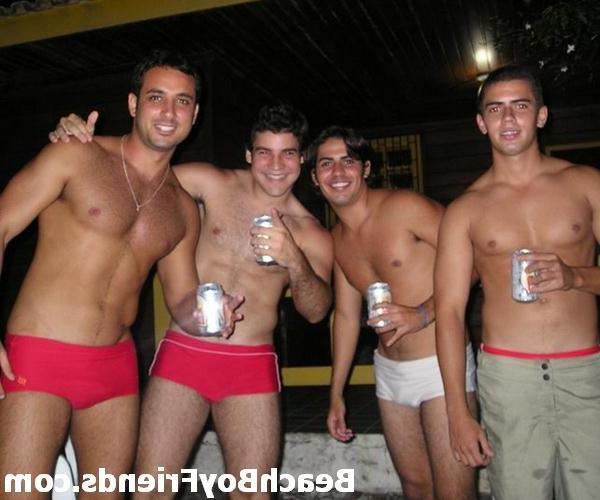 10P Hot pictures and videos of amateur guys by the Sea