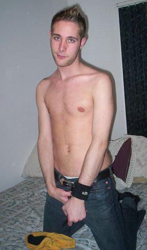 15P Horny twink flaunts and jacks off his cock