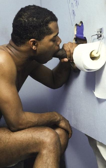 20P Black twinks enjoy glory hole sucking and fucking in a toilet