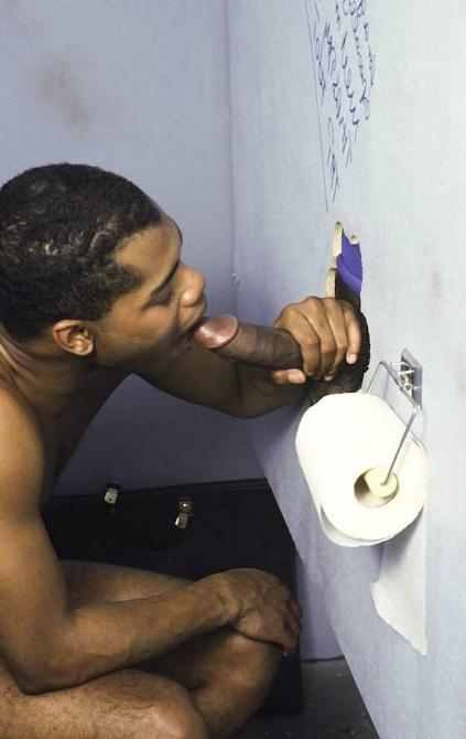 20P Black twinks enjoy glory hole sucking and fucking in a toilet