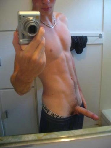 15P Pics of tnaked een amateurs self-shooting