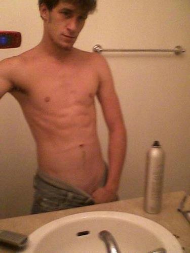 15P Pics of tnaked een amateurs self-shooting
