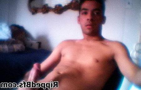 10P Good looking guys enjoy self shooting themselves naked