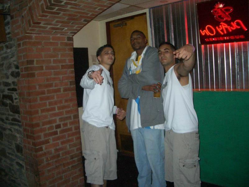 10P Skinny guy gets pounded hard from behind by black dick