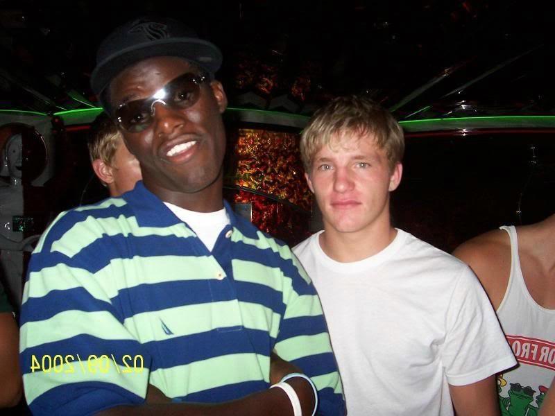 10P Muscled black guy screws a horny white dude from behind