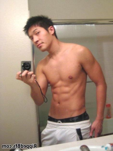 10P Hot bodies with big cocks are heating things up