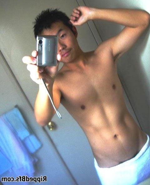 10P Hot bodies with big cocks are heating things up