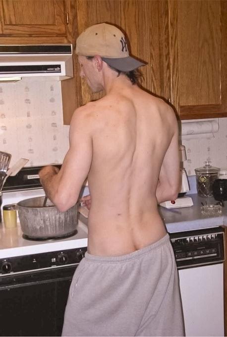 20P Two unexperienced amateur dudes sucking and fucking in a kitchen