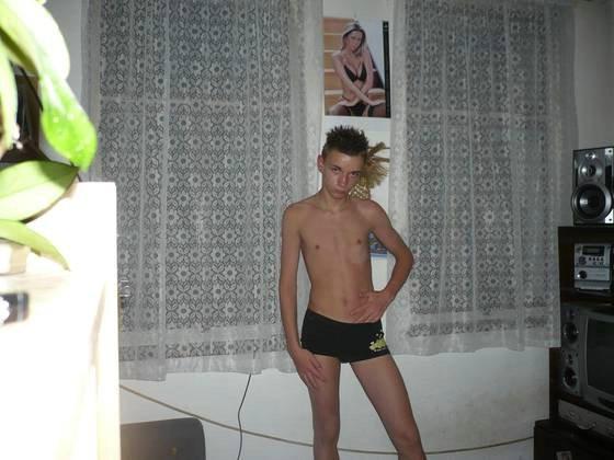 15P Teen Twink posing naked
