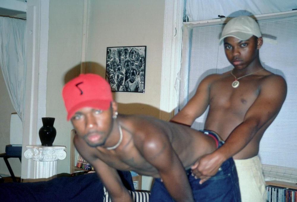 10P Black boy studs suck and fuck.