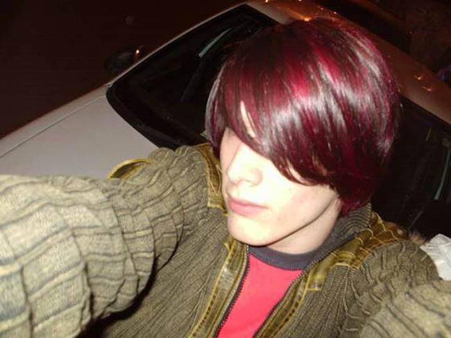 15P Random self-shooting pretty boys