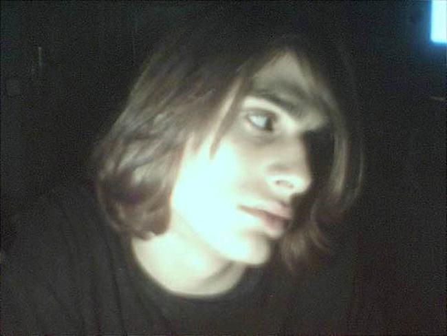 15P Random self-shooting pretty boys