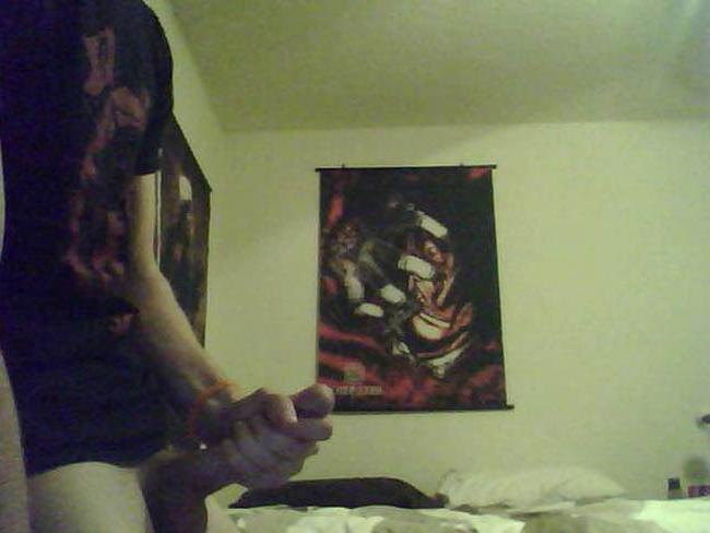 15P Amateur boyfriends strip naked