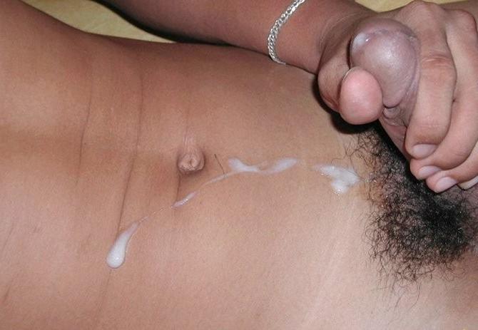 20P Asian twink doing his common exercises and jerking off then