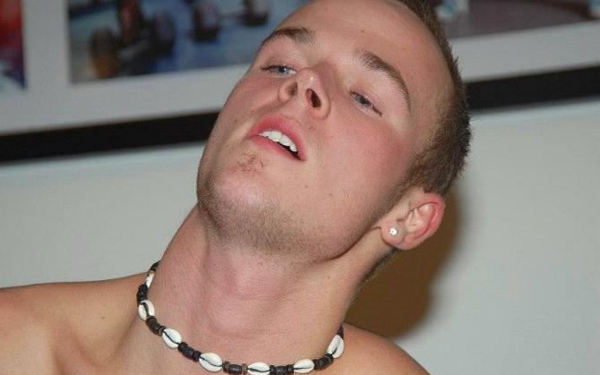 19P Twink couple enjoy cock riding and showering gusto