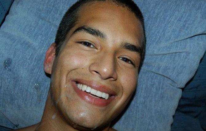 20P Couplq of smooth latino dudes sucking and facial cumming joy