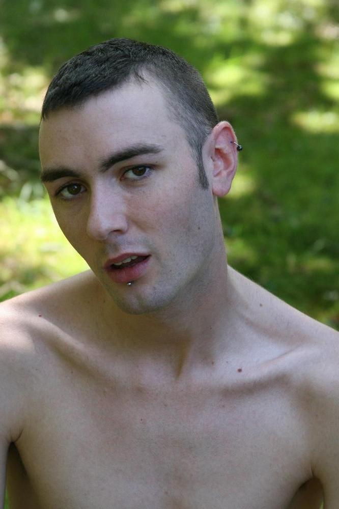 10P Horny collage boy toying and sucking this gay hard cock.