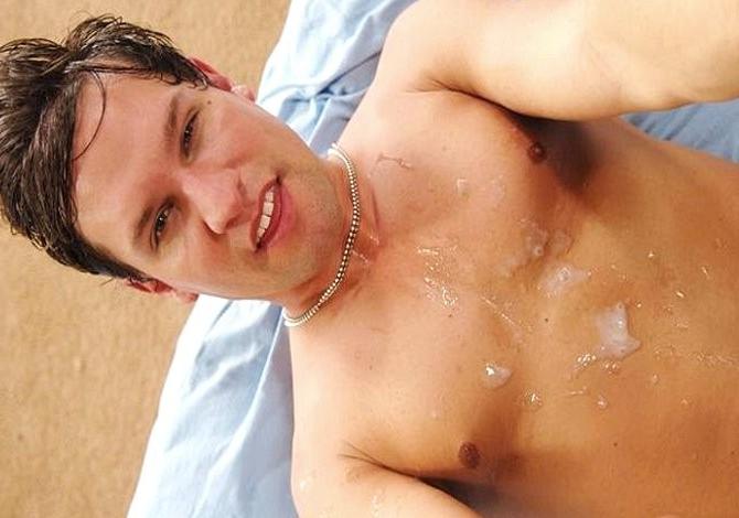 20P Two tanned gorgeous muscles enjoy mutual pounding and cumming