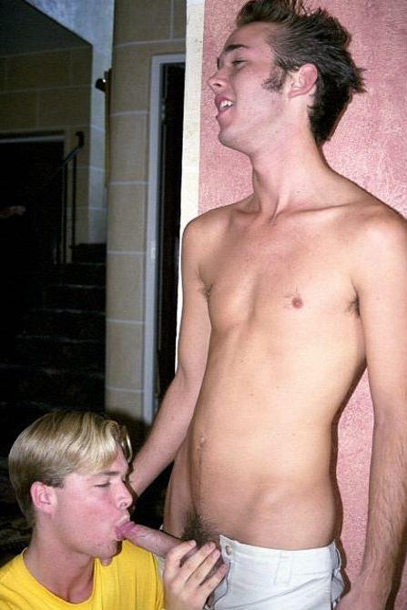 20P Fair and dark dudes sucking each other after classes at home