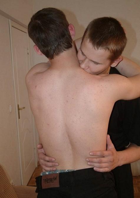 20P Two drunken college dudes enjoy sucking each others sweet cock
